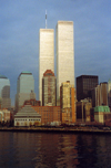 Manhattan (New York) - the World Trade Center (WTC) before September 11 - foreground: Jewish Heritage Museum - photo by M.Torres